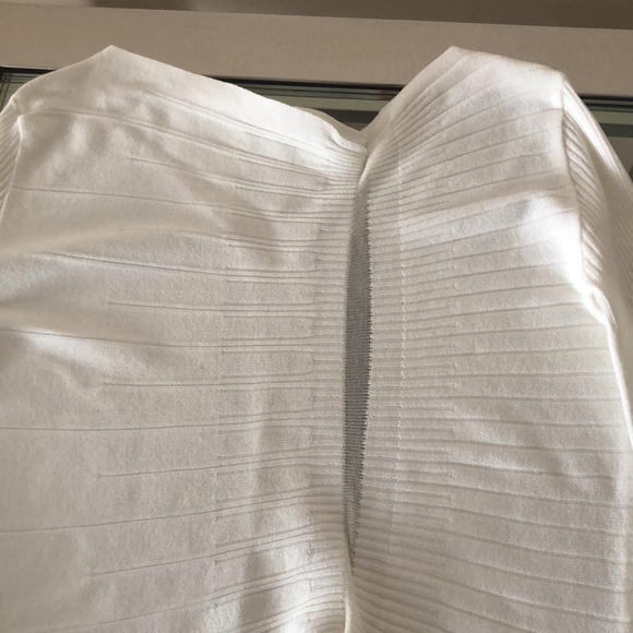 Blouse - Picture 2 of 9